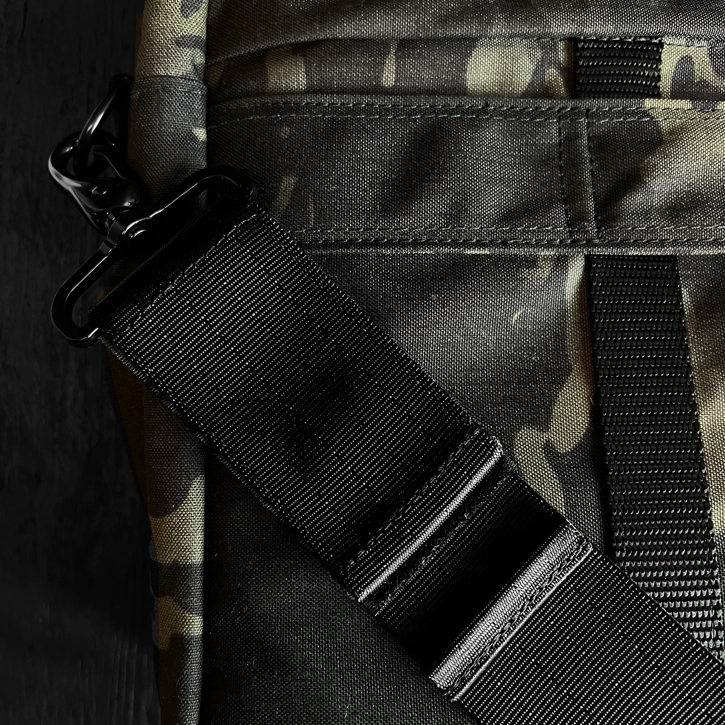 Defender Rogue Camo MultiCam Black™ CORDURA® x Coyote X-Pac™ - Image 20
