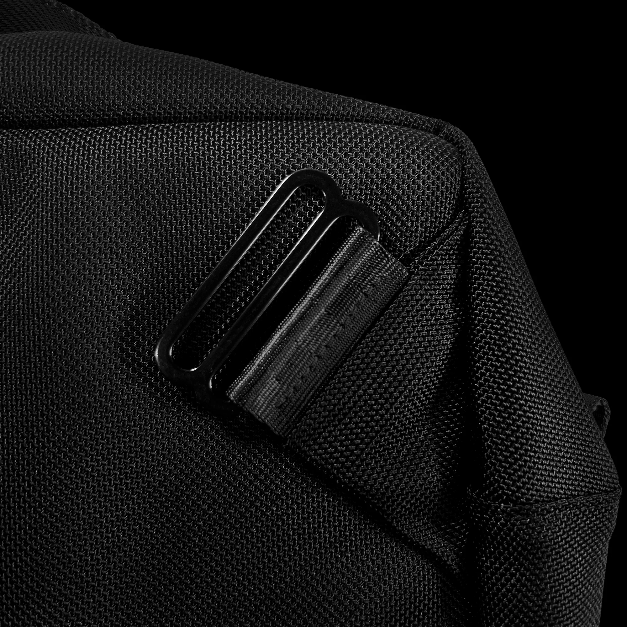 The Ultimate Crossbody Strap Ballistic Nylon x Closed-Cell Foam Padding x AustriAlpin® Cobra Buckle - Image 4